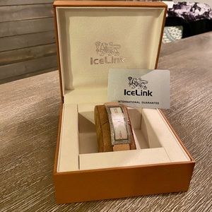 Ice Link 2.25 ct diamond watch